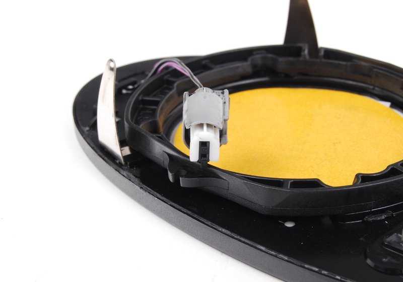 Cristal de espejo calefactado plano izquierdo para BMW E39 (OEM 51162498931). Original BMW.