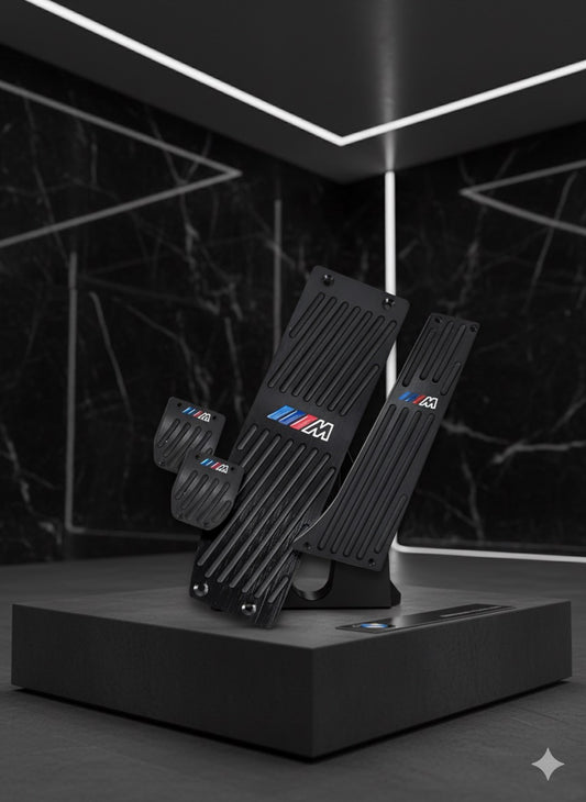 Pedales de aluminio de color negro con emblema ///M