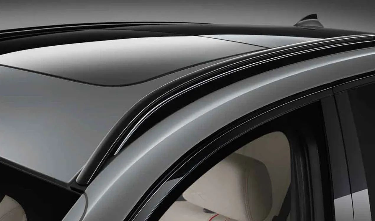 Moldura de techo derecha negra brillante OEM 51138047360 para BMW X3 F25 (06/2009 - 08/2017). Original BMW.