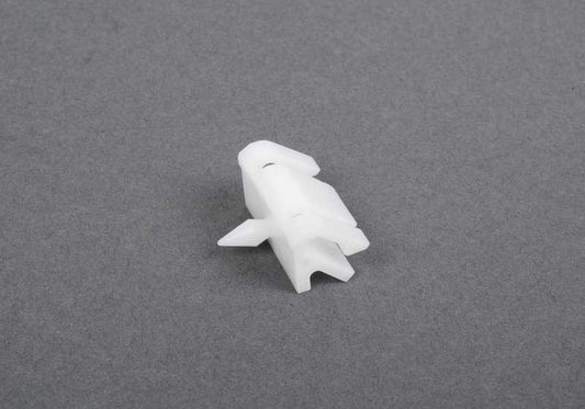 Clip de sujeción OEM 51711970149 para BMW E31 {840Ci, 840i, 850CSi}. Pieza original BMW.