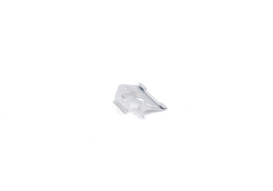 OEM 51427071120 Clip de fixation pour BMW E60, E60N, E61, E61N. Pièce BMW d'origine utilisée dans le parasol arrière de porte. Idéal pour maintenir fermement les pièces intérieures soumises. BMW d'origine.