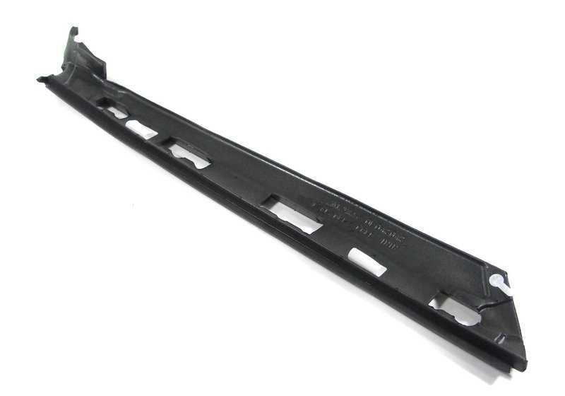 Embellecedor pilar delantero derecho OEM 51337119718 para MINI R50, R53. Pieza original MINI. Ideal para sustituir moldura exterior del pilar A lado acompañante.