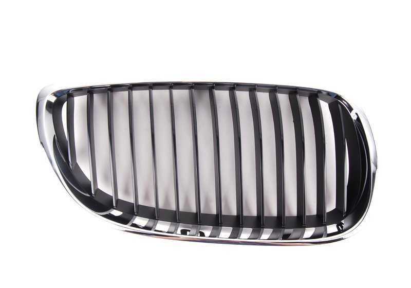 Rejilla decorativa derecha con marco cromado OEM 51137157276 para BMW E90, E92, E93 (incluye versiones M3). Original BMW.