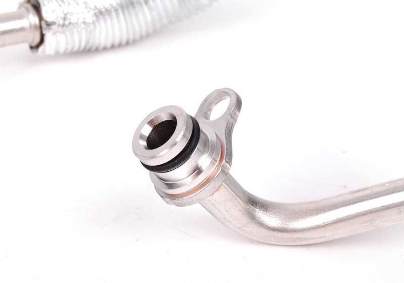 Tubería retorno refrigeración turbo OEM 11537558902 para BMW E90, E90N, E91, E91N, E92, E92N, E93, E93N cilindros 4-6. Original BMW.