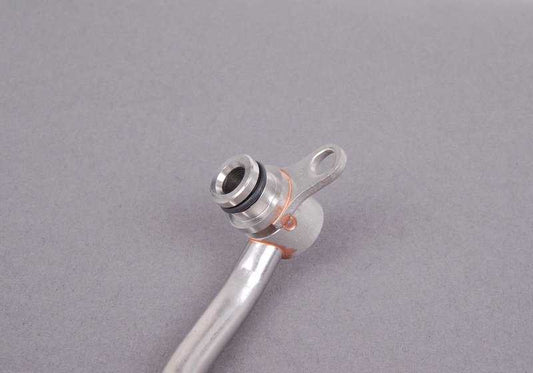 Tubo de refrigeración del turbo OEM 11537558901 para BMW E60, E61, E71, E82, E88, E89, E90, E91, E92, E93, F01, F02. Compatible con motores N54. Original BMW.