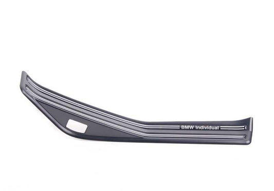 Cubre trasero derecho para BMW Serie 3 E46 (OEM 51477893998). Original BMW