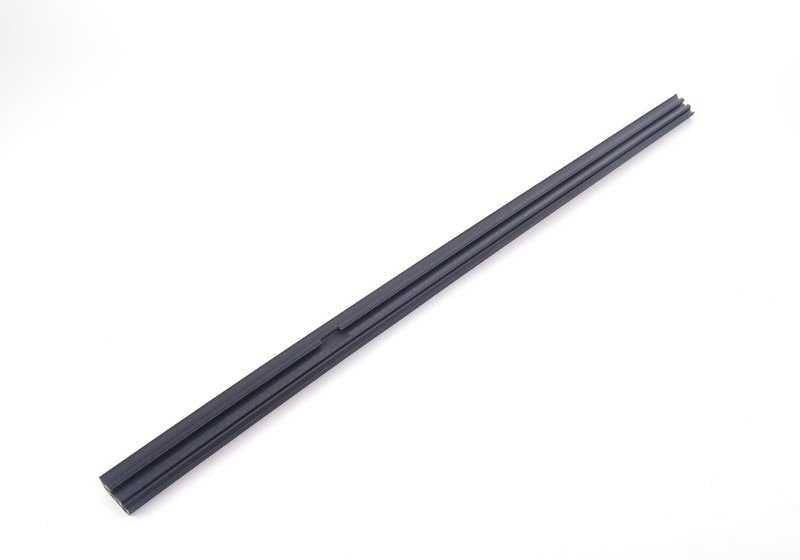 OEM de moldagem por borracha frontal direita 51111839276 para BMW E24. BMW original.