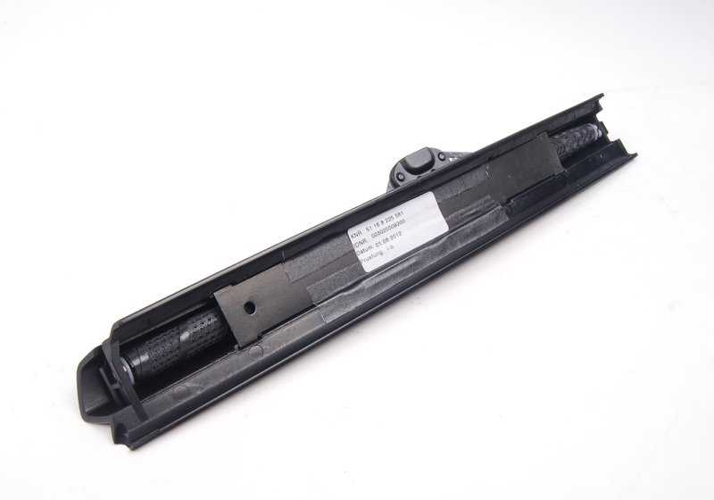 Cortinilla parasol puerta trasera izquierda OEM 51168225581 para BMW E38. Original BMW.