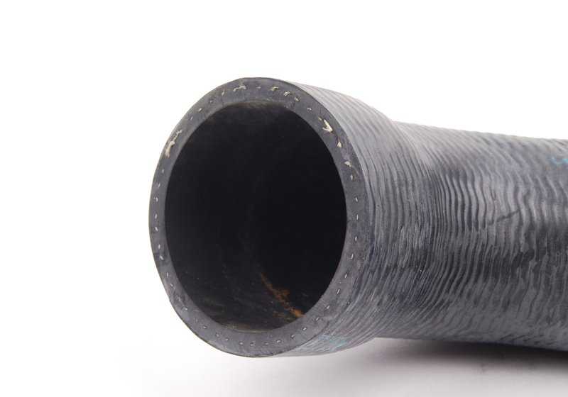 Manguera de refrigerante OEM 11531306832 para BMW E28, E24. Original BMW.