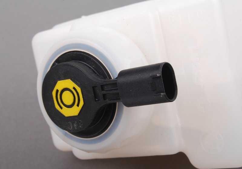 Serbatoio di espansione con interruttore di avvertimento per BMW 5 E39 Series, 7 E38, E65, E66, Z8 E52 (OEM 34326758848). BMW originale.