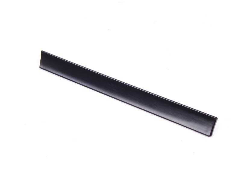 Embells Molder Left OEM 51138236893 pour BMW E38. Finition noire satinée (SW Seidenmatt). BMW d'origine.