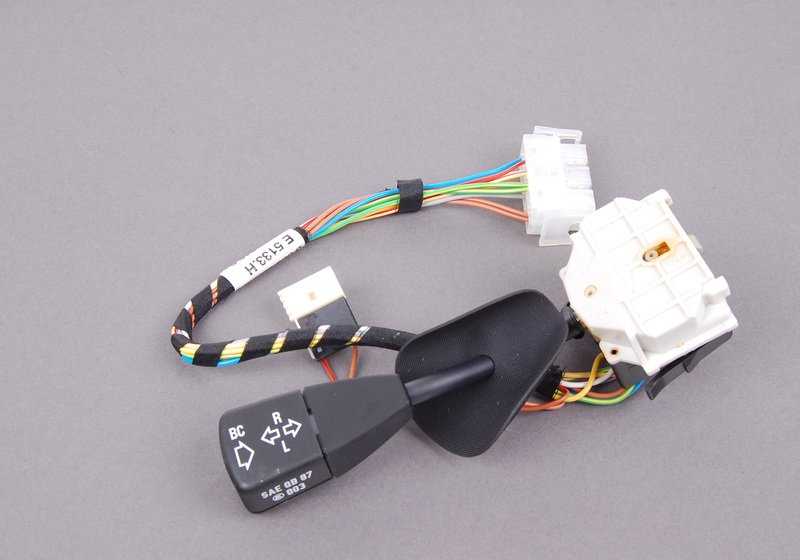 Interruptor de intermitentes, luces cortas y largas OEM 61318360913 para BMW E36, Z3. Original BMW.