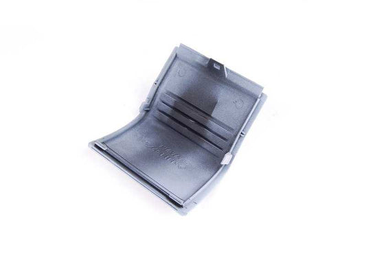 Tapa izquierda paragolpes M Technic OEM 51111934657 para BMW E28 518i, 520i. Original BMW.