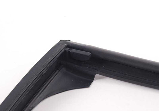 Joix de fissure de porte dans le cadre du toit arrière droit pour la série BMW 5 E39 (OEM 51220402748). BMW d'origine