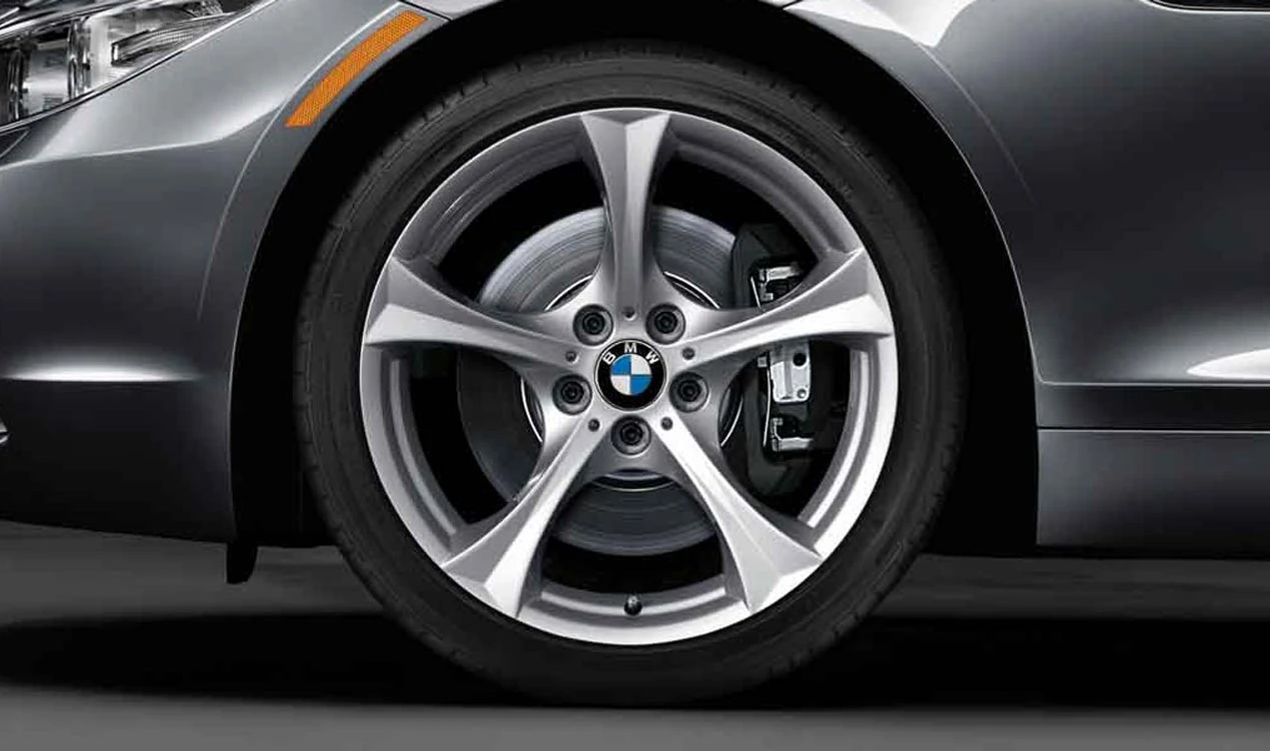 Llanta de aleación Estrella 276 para BMW Z4, E89 (OEM 36116782905). Original BMW.