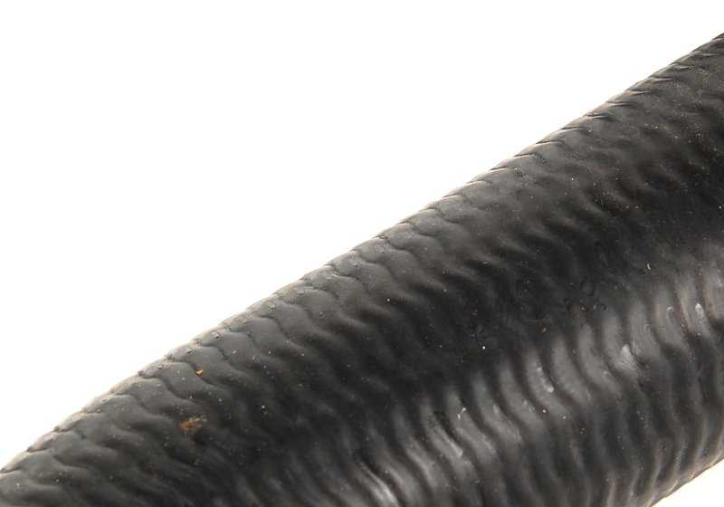 Manguera de refrigerante OEM 11531708826 para BMW E30 320i (todos los modelos: manual y automático, años 1982–1991). Original BMW.