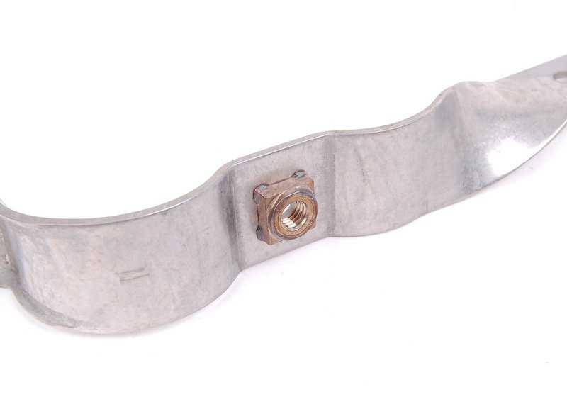 Soporte de tubo de escape delantero OEM 18207521347 para BMW E60, E61. Original BMW.
