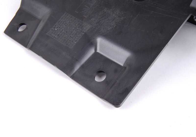 Lateral del paragolpes trasero derecho OEM 51777117638 para BMW E81, E82, E87, E88. Original BMW.