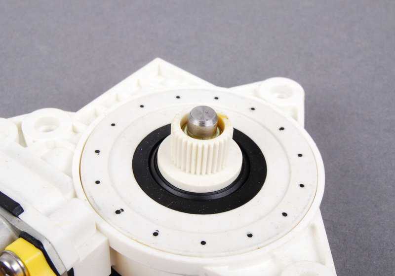 Accionamiento alzacristales derecho OEM 67626954276 para MINI R50, R53, Cabrio R52. Original MINI.