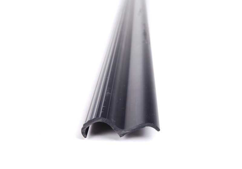 Embellecedor entrada puerta delantera OEM 51478137303 para BMW E34 518g, 518i (todos los modelos compatibles indicados). Color antracita. Original BMW.