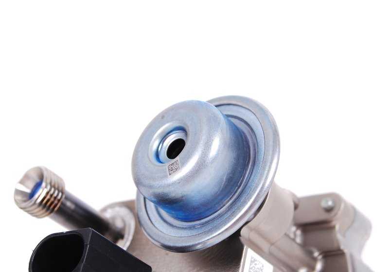 Bomba de alta presión OEM 13517616170 para BMW E82, E88, E90, E91, E92, E93, F33, E60, E61, F07, F10, F11, E63, E64, F12, F13, F01, F02, E84, F25, E70, E71, E89. Original BMW.