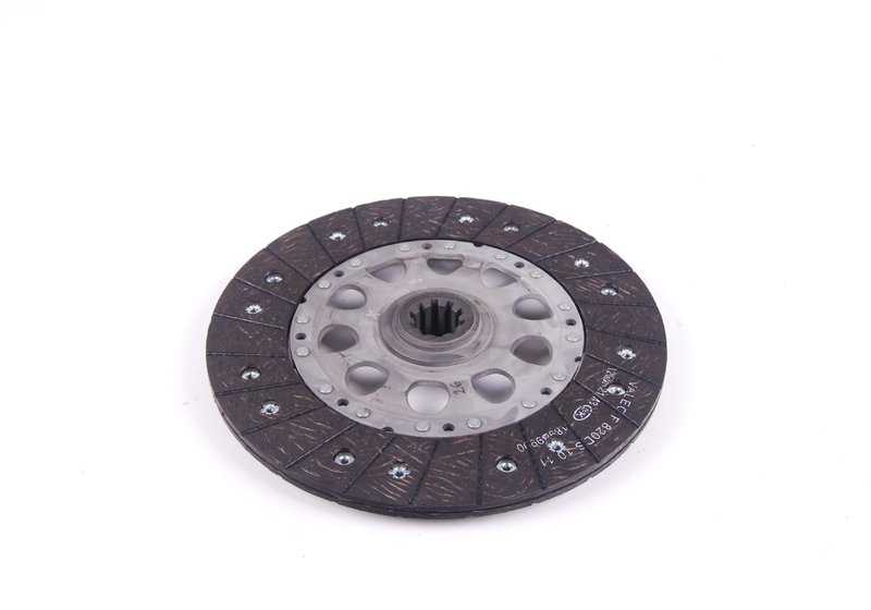 Kit de embrague completo OEM 21207531844 para BMW E46. Compatible con todos los modelos BMW E46. Pieza original BMW.