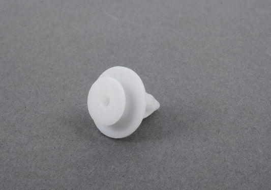 Clip for BMW 2 Series F45, F46, 8 Series F91, F92, X1 F48, F49, U11, X2 F39, X3 F25, X4 F26, X5 E70, F15, F85, G05, Genuine BMW.