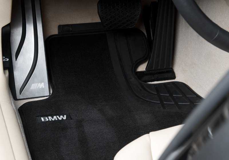 Alfombrillas de tela OEM 51472293352 para BMW F30, F31, F34, F35, F80. Original BMW.