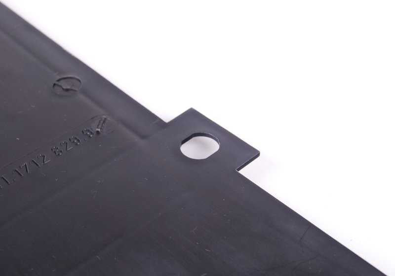 Cubierta del radiador OEM 17111712829 para BMW E30. Original BMW.