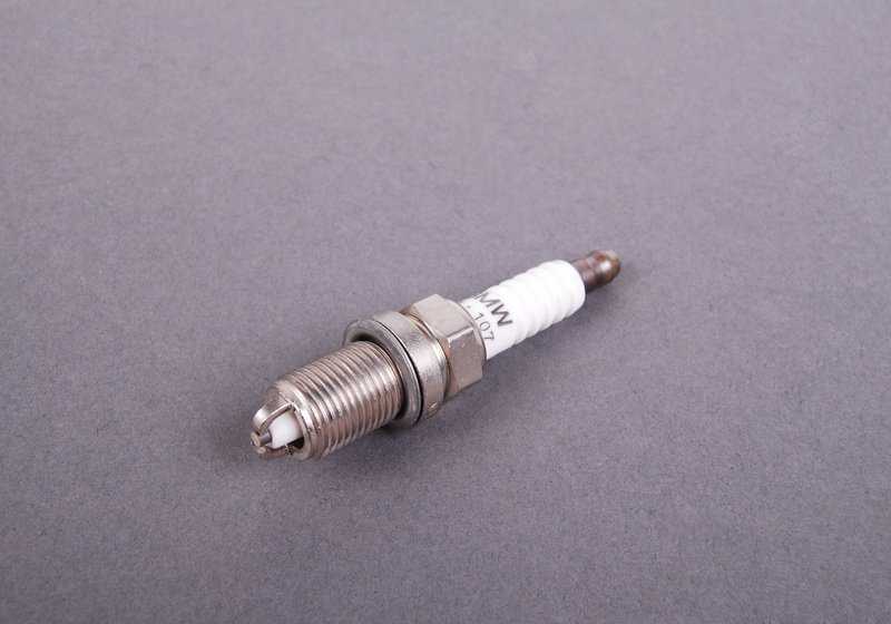 Bujía OEM 12129063428 para BMW E36, E34, E39, E32, E38, E31, Z3. Original BMW.