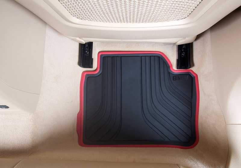 Alfombrillas de goma para todo clima OEM 51472219803 para BMW F30, F31, F80, F36. Juego trasero. Original BMW.