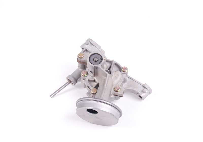 Bomba de aceite OEM 11411286493 para BMW E21, E28, E30. Compatible con motores M10 en versiones manuales y automáticas. Original BMW.