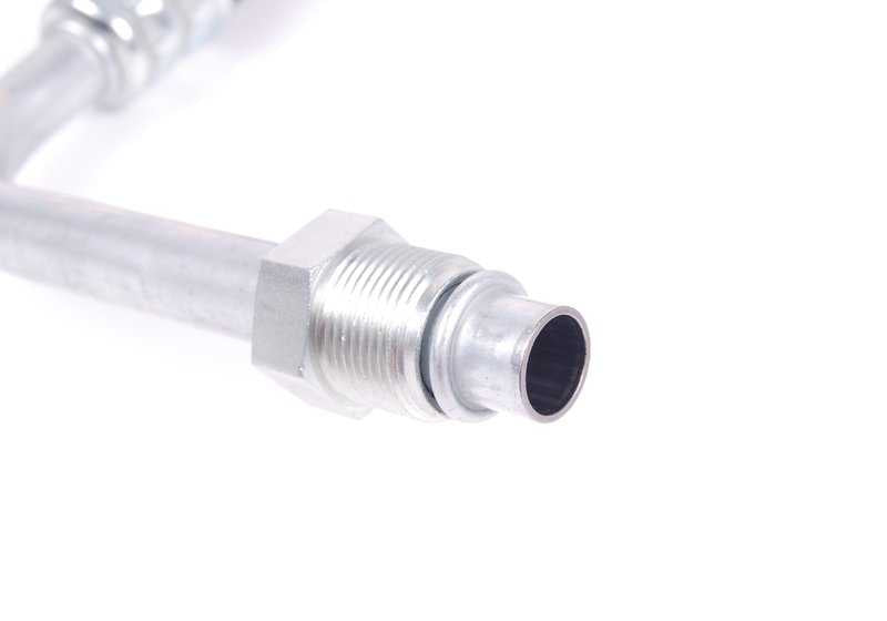 Tubo de aceite de radiador OEM 17211719193 para BMW E30. Conduce el aceite al radiador del motor. Original BMW.