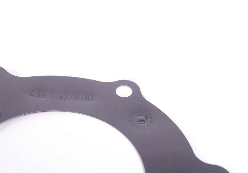 Soporte con junta OEM 28407842847 para BMW E82, E88, F87, E90, E92, E93, F80, F82, F83, F10, F06, F12, F13, E89. Original BMW.