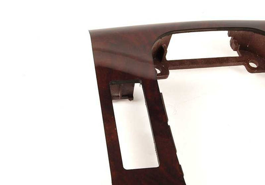 Bandeja inferior de madera OEM 51168209456 para BMW E46. Pieza original BMW. Ideal para sustitución o mejora del compartimento interior. Acabado en madera "Myrte".
