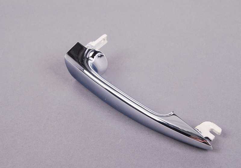 Maneta exterior cromada derecha OEM 51217002270 para BMW E46. Recambio original BMW.