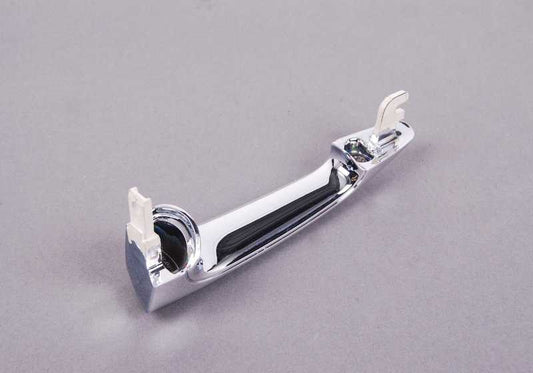 Manico esterno cromato destro 51217002270 per BMW E46. Sostituzione BMW originale.
