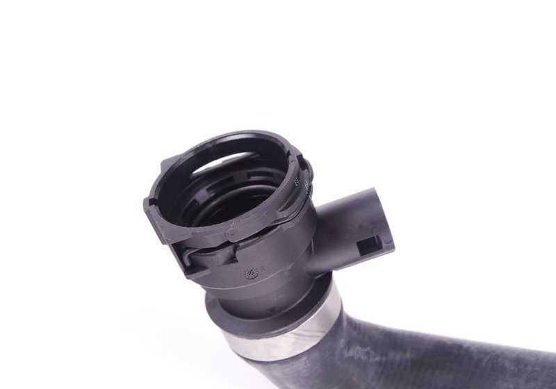 Manguera del sistema de refrigeración OEM 11531705224 para BMW E38 y E39. Recambio original BMW.