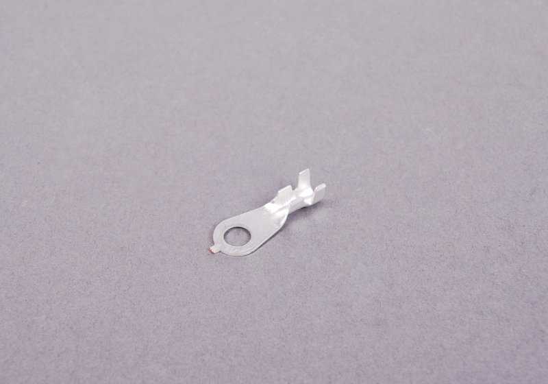 Terminale cavo OEM 61131388431 per BMW (modelli compatibili: E81, E82, E87, E88, F20, F21, E30, E36, E46, E90, E91, E92, E93, F30, F31, F34, F35, F32, G26, E28, E34, E39, E32, E38, E31, E84, E83, F25, F15, E85, E86, E89, I01, I12, I15, I20). Reca