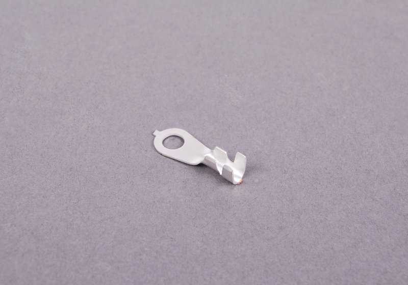 Terminale cavo OEM 61131388431 per BMW (modelli compatibili: E81, E82, E87, E88, F20, F21, E30, E36, E46, E90, E91, E92, E93, F30, F31, F34, F35, F32, G26, E28, E34, E39, E32, E38, E31, E84, E83, F25, F15, E85, E86, E89, I01, I12, I15, I20). Reca