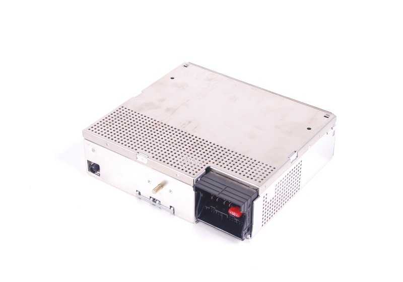 Radio BMW Business CD OEM 65126988275 para BMW E46, E39, E53. Original BMW.