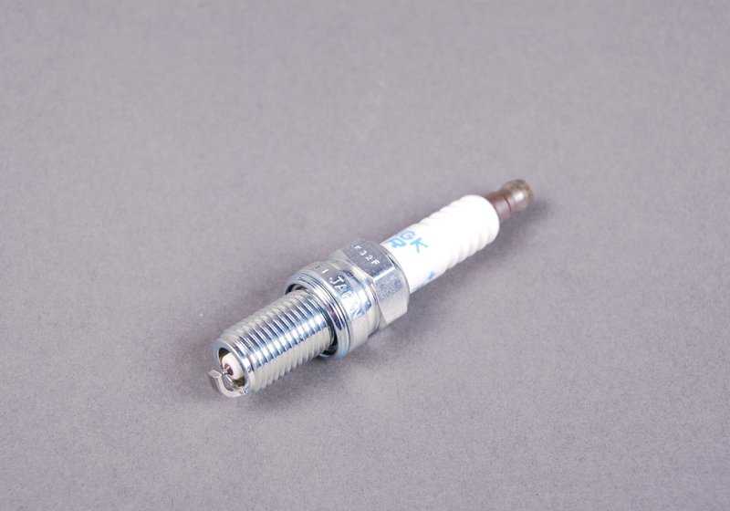 Bujía de encendido OEM 12129069048 para BMW E36. Original BMW.