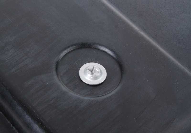 Durchschnittlicher Motorkompartimentschild für BMW 3 E46 -Serie (OEM 51718265927). Original BMW