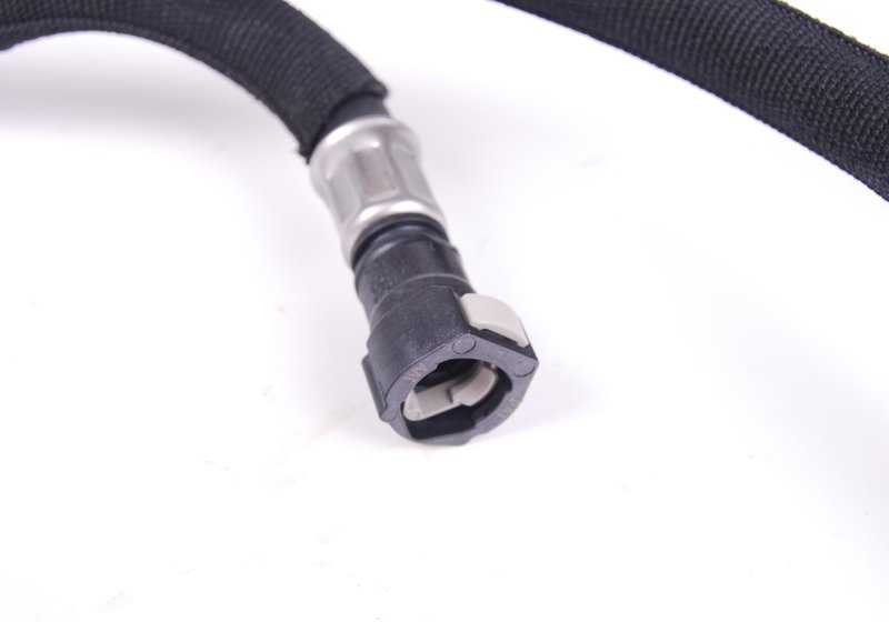 Tubo del radiador de aceite de la caja de cambios OEM 17227631564 para MINI R50, R52 (2000–2002). Original MINI.