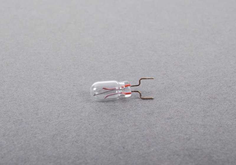 OEM rear bulb 63218362363 for BMW E34 518g, 518i, 520i, 525i. Compatible with third brake light. Original BMW.