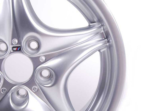 Llanta de aleación original BMW M Roadstar Classic Styling 40 17" para BMW E36, Z3. OEM 36112228050. Diseño deportivo en plata. Compatible con sensores RDC. Original BMW.