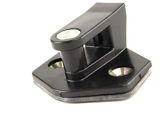 Tope de cierre OEM 51218176350 para BMW E39 520d, 520i con motores M47 y M52. Compatible con versiones manuales y automáticas, tanto delanteras como traseras. Original BMW.