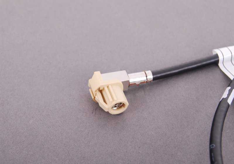Cable USB OEM 61129255716 para BMW {E70, E71, E72, F15, F16}. Original BMW.