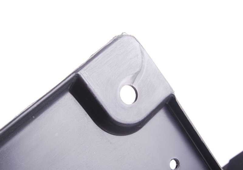 Cubierta paso de rueda trasero izquierdo OEM 51717136681 para BMW E65, E66. Original BMW.