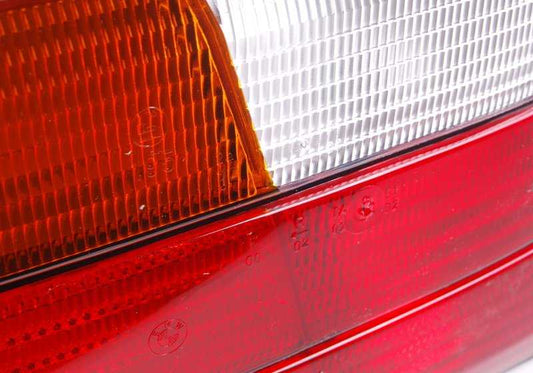 Pilote arrière gauche pour la série BMW 3 E36 (OEM 63211393429). BMW d'origine